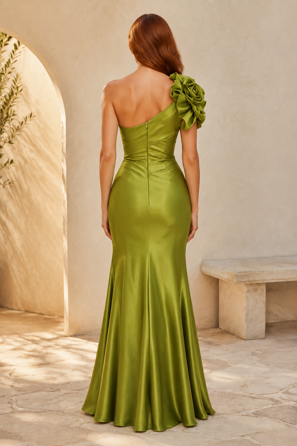 Ein-Schulter-Satin-Meerjungfrauenkleid mit 3D-Rosen-Detail