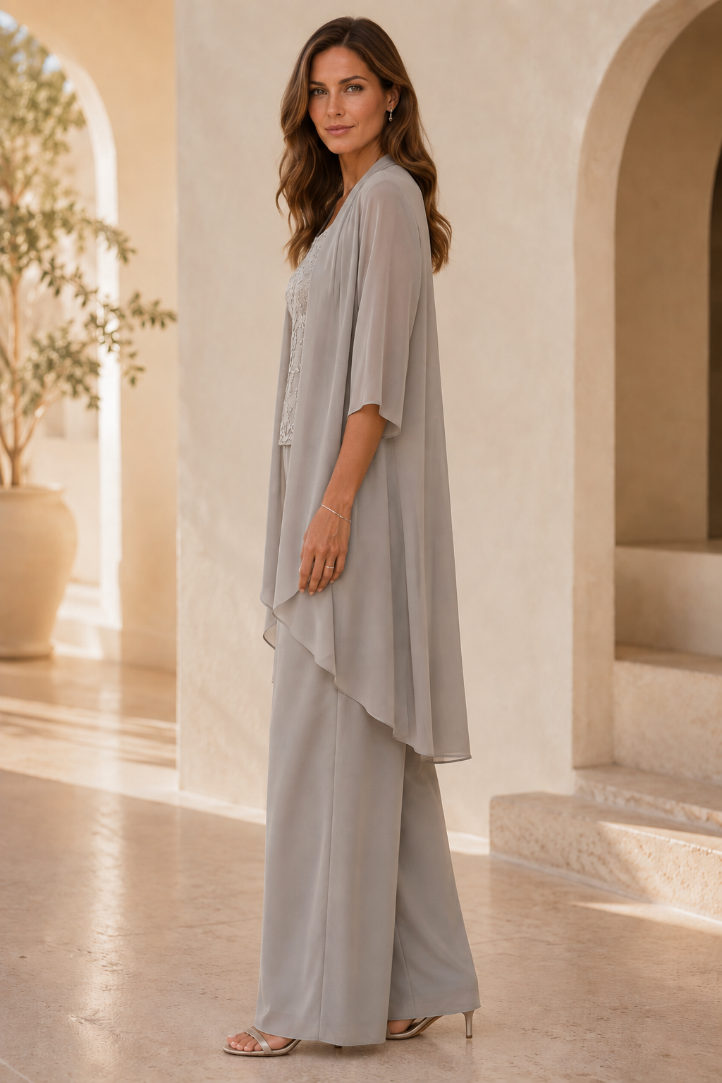 Chiffon-Hosenanzug 3-teilig mit besticktem Oberteil