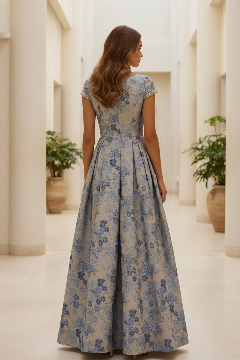 Geblümtes Jacquard-Ballkleid mit Perlenbesatz