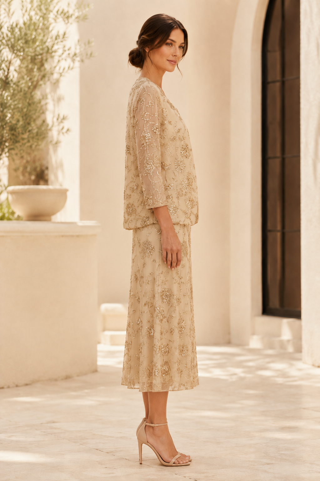 Midikleid mit Pailletten-Blumenmuster und Jacke