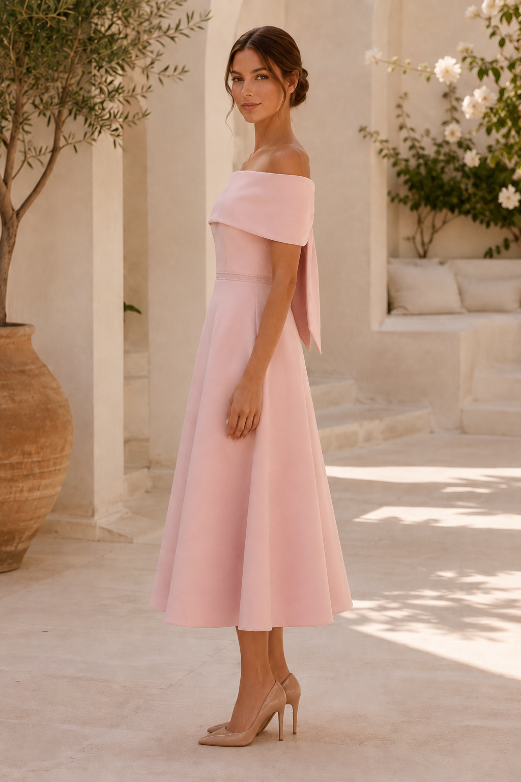 Ärmelloses Midikleid mit Carmen-Ausschnitt, Schleifendetail am Rücken und Taschen