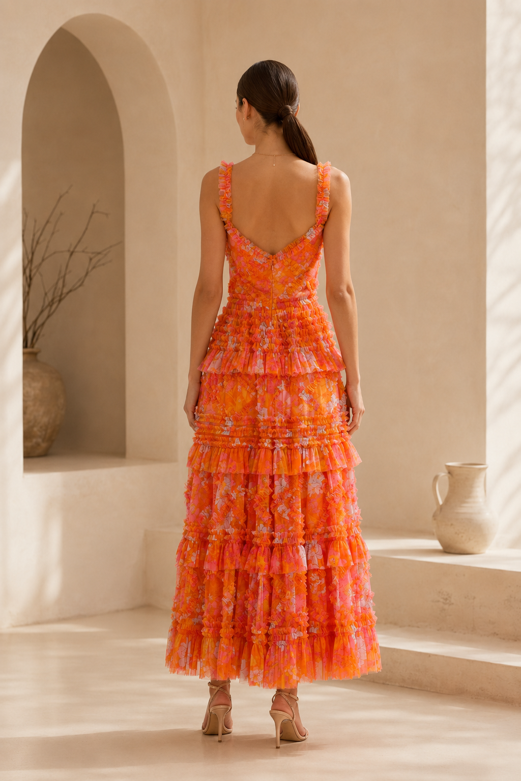 Gestuftes Rüschen-Maxikleid mit Blumenmuster