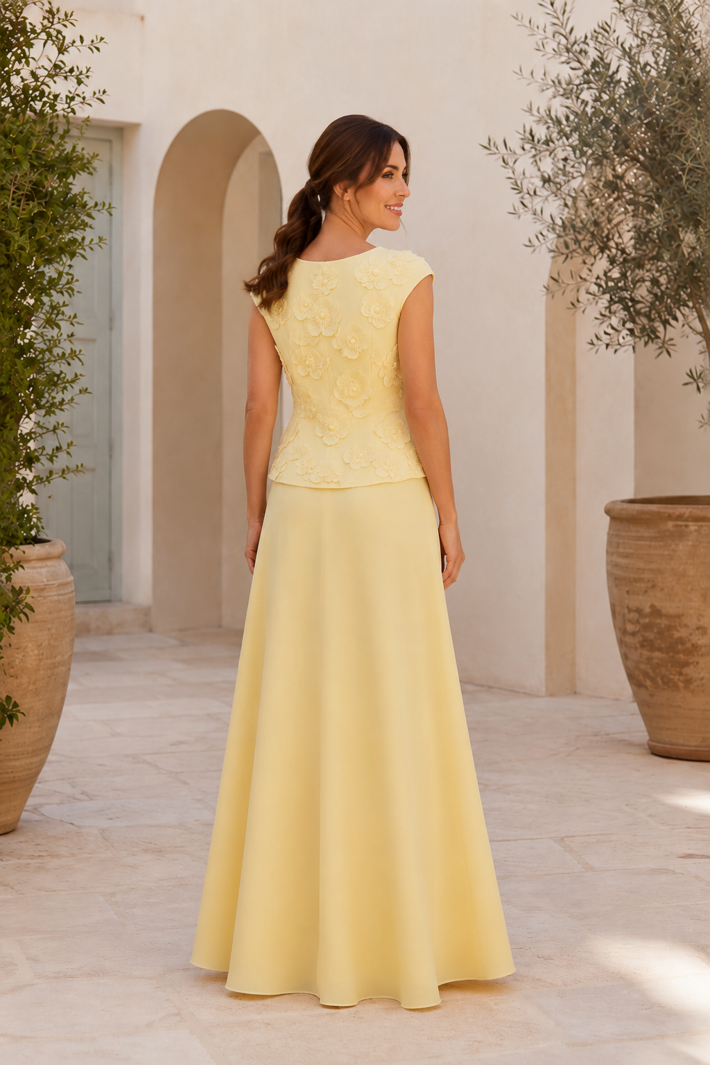 Zweiteiliges A-Linien-Abendkleid mit 3D-Blütentop