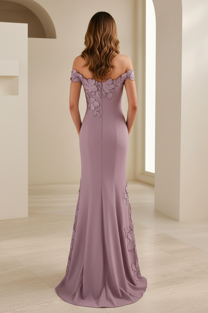 Off-the-Shoulder Meerjungfrauenkleid mit 3D-Blumenapplikationen