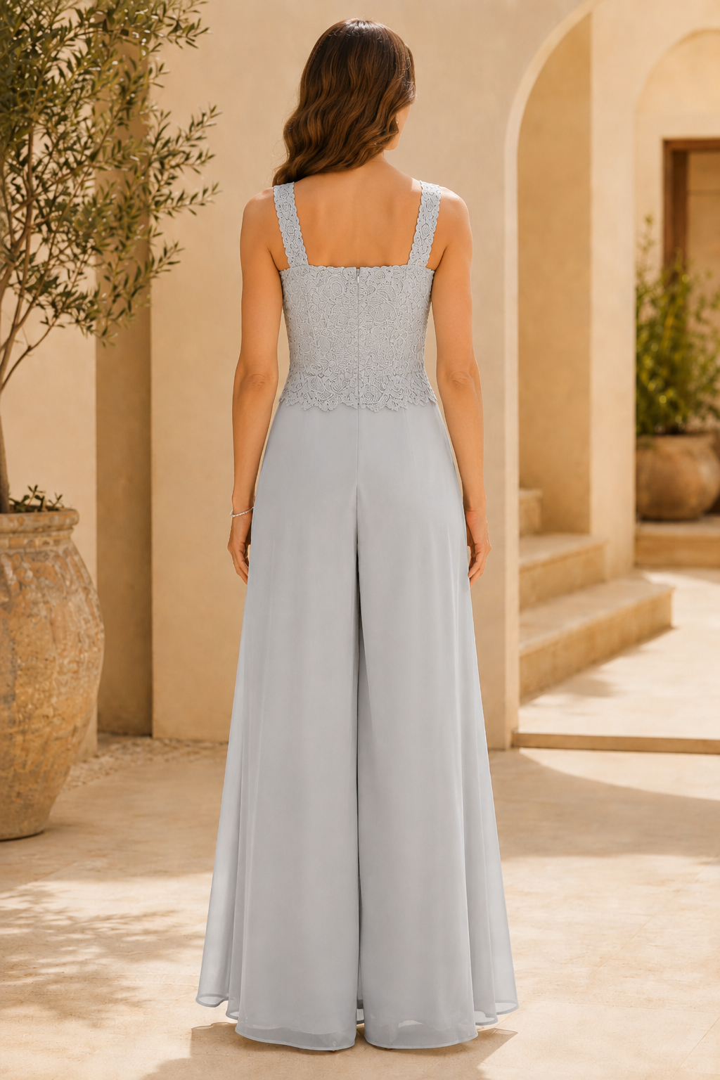 Overall-Jumpsuit mit Spitzenmieder, weitem Bein und 3/4-Arm-Jacke