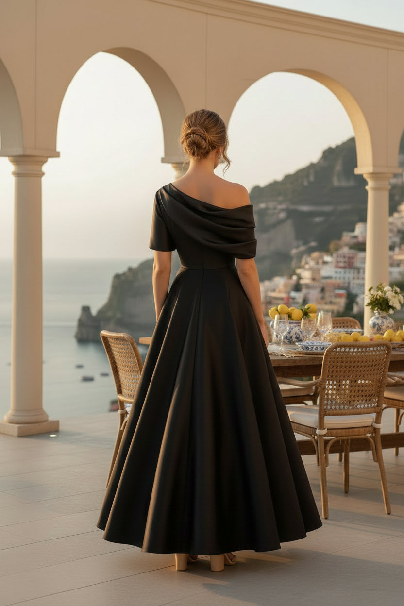Asymmetrisches One-Shoulder-Satin-Midikleid mit Taschen