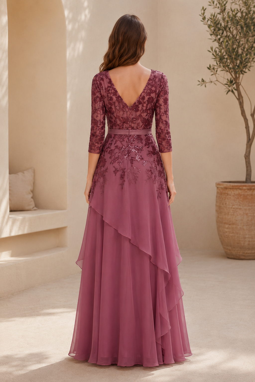 Abendkleid aus Chiffon mit Pailletten-Oberteil