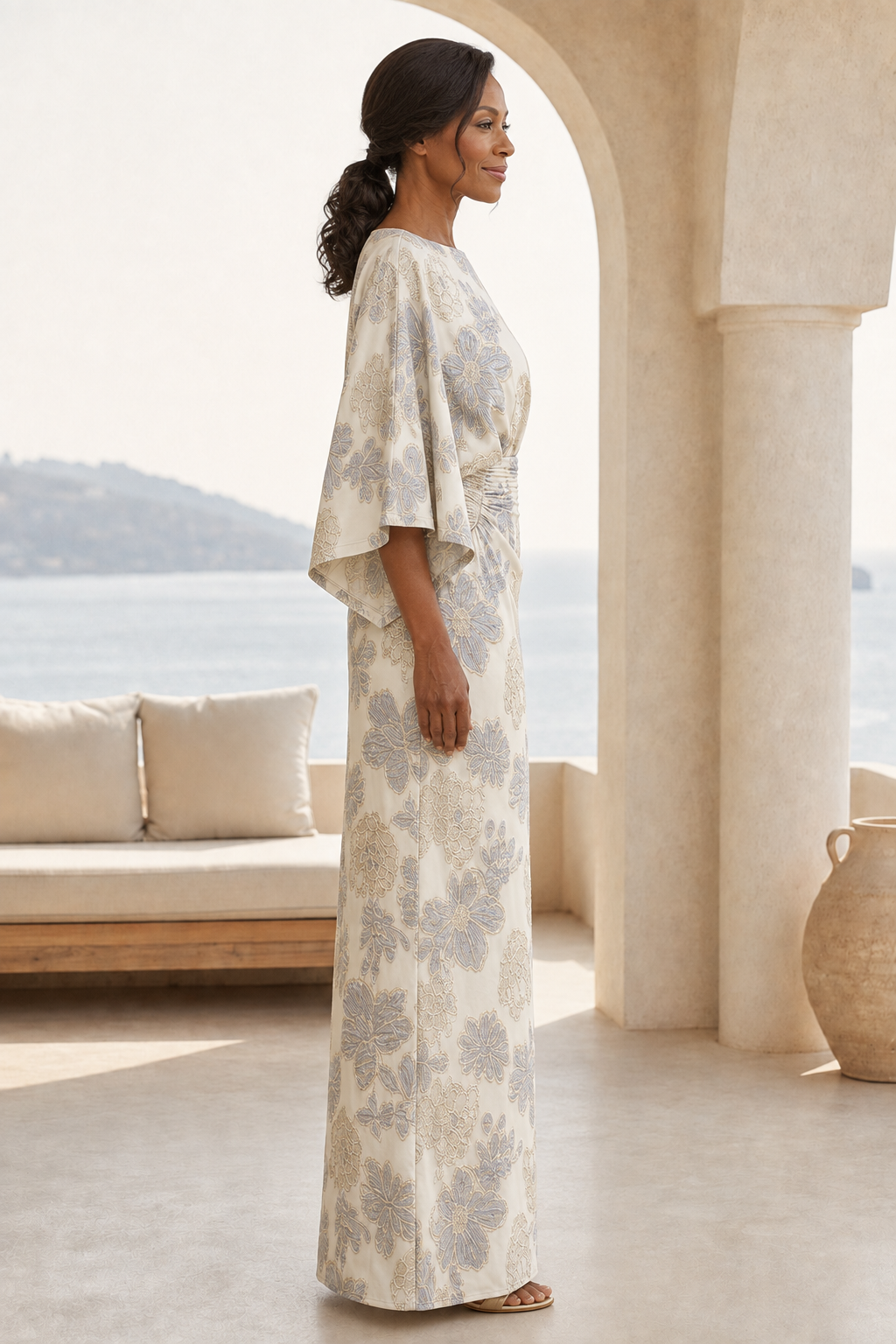Florales Jacquard-Kleid mit Glockenärmeln