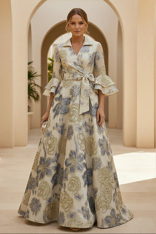 Geblümtes Jacquard-Wickelkleid mit Rüschenärmeln