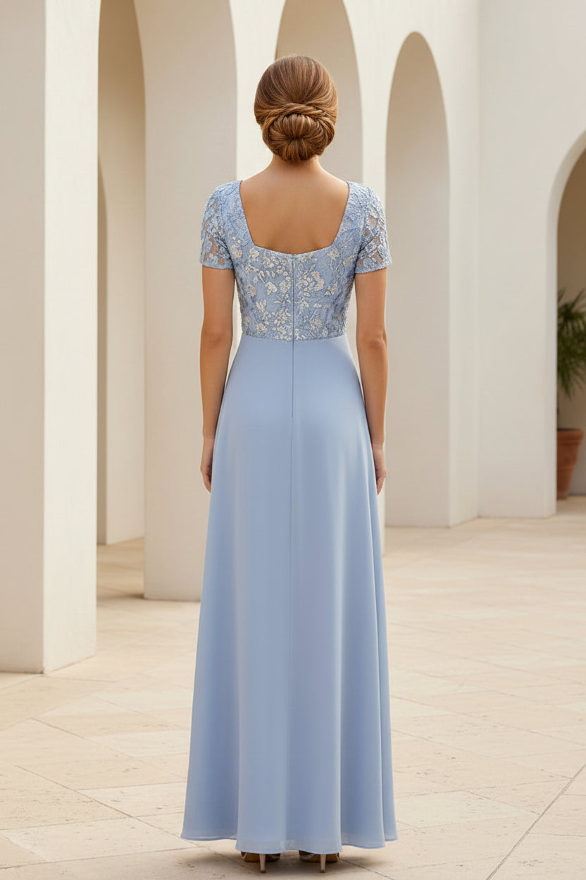 Etuikleid aus Chiffon mit eckigem Ausschnitt und Spitzenoberteil