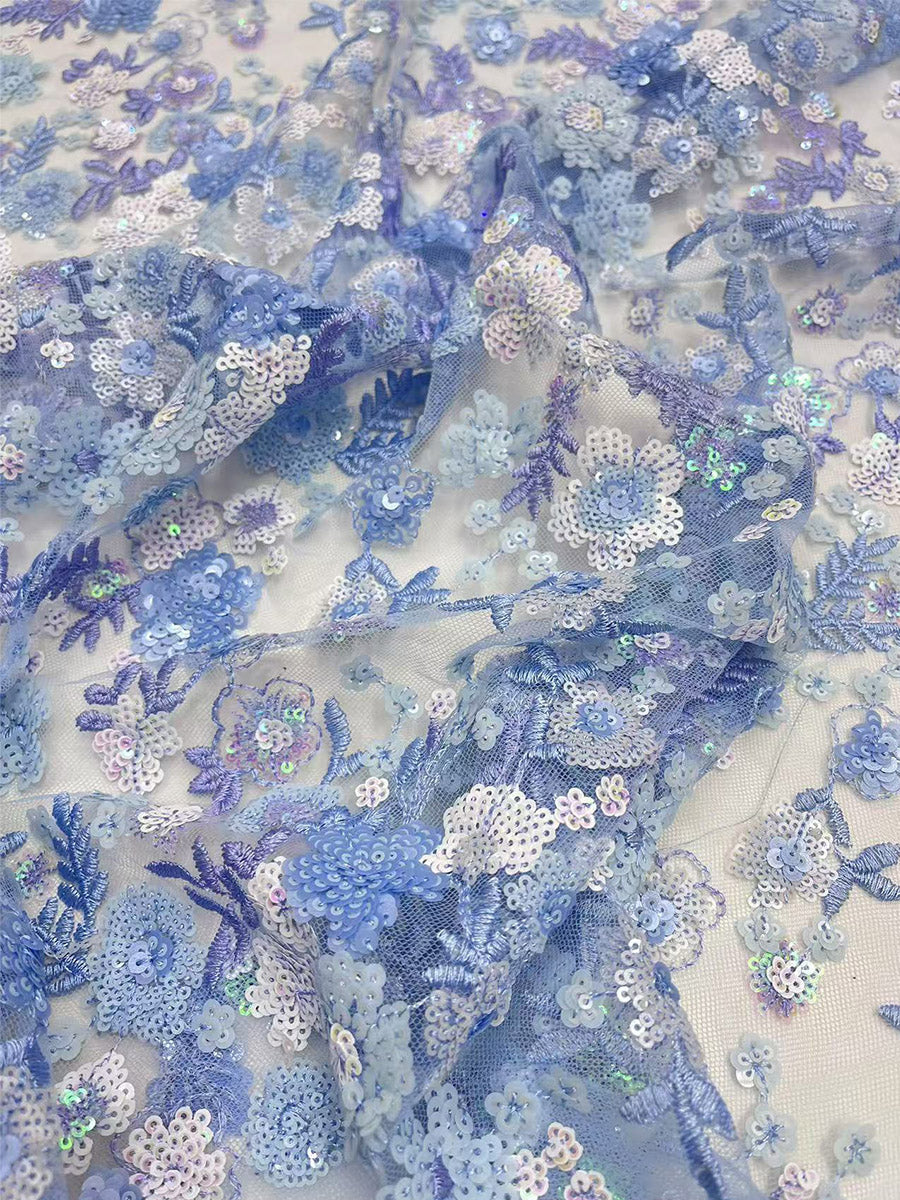 Etuikleid aus Chiffon mit eckigem Ausschnitt und Spitzenoberteil