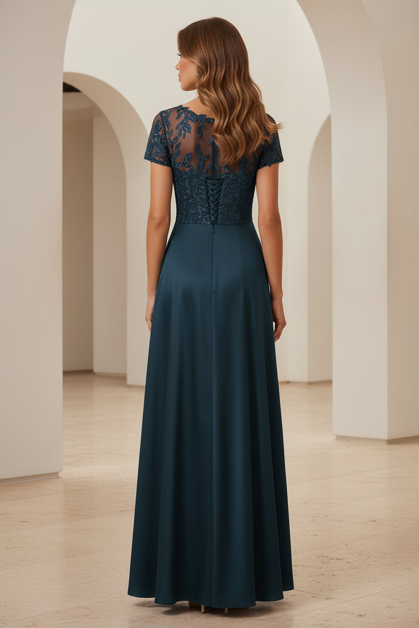 Satin-A-Linien-Abendkleid mit Spitzenapplikationen, bodenlang